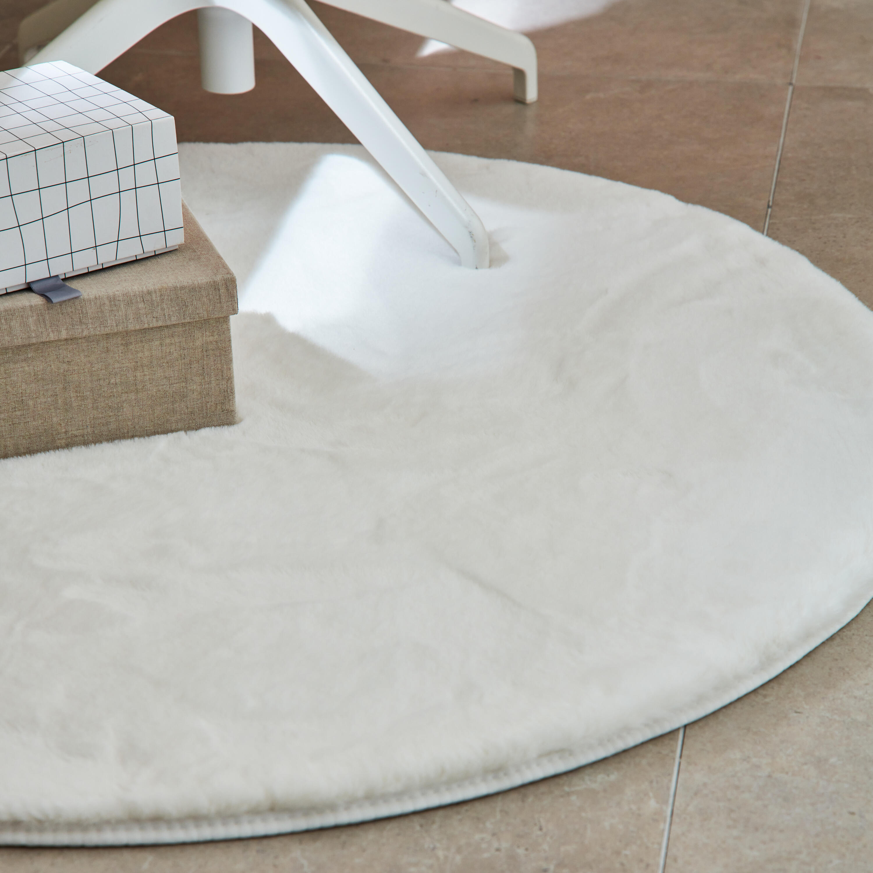 Tapete redondo liso INSPIRE BIANCA FAKE RABBIT D100CM CREAM 5 - 28