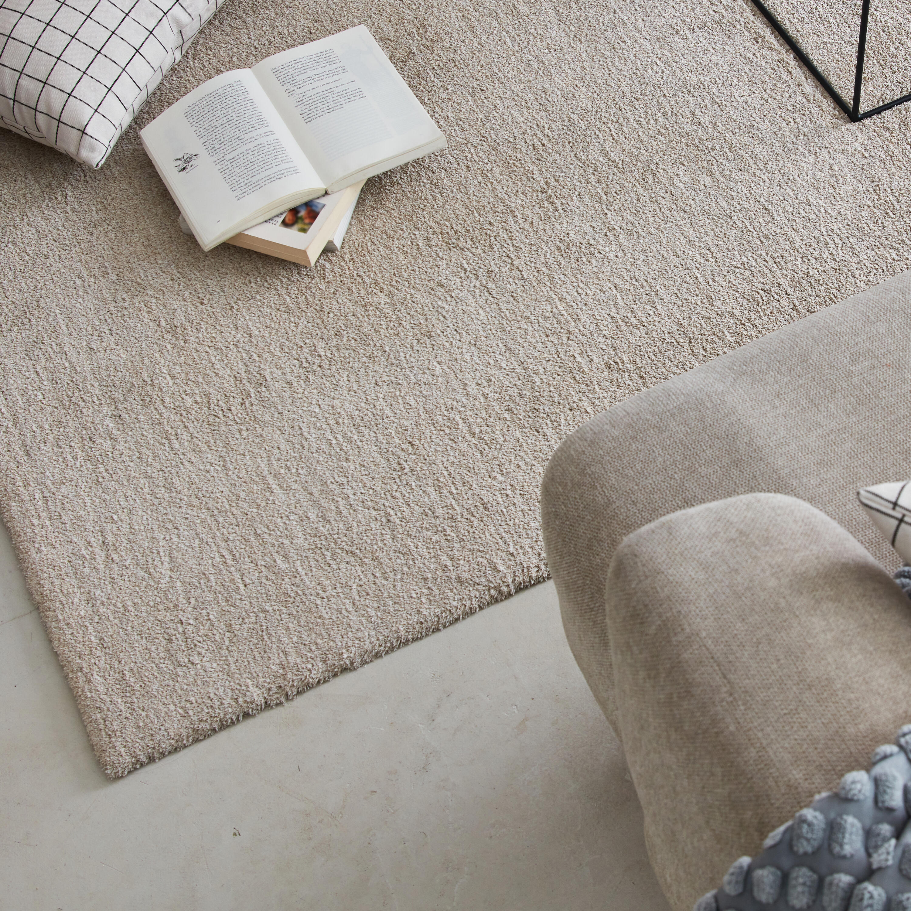 Alfombra  poliéster pelo medio INSPIRE base antideslizante Enzol liso beige paper  lavable en lavadora 200x290cm - 2