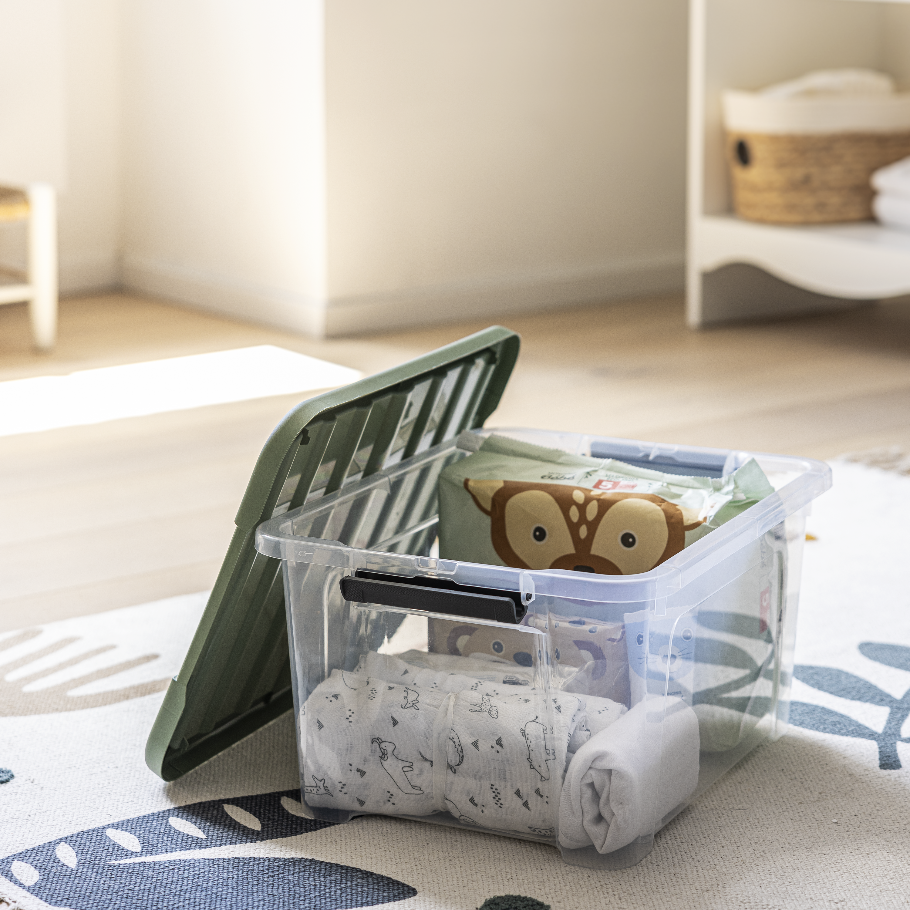 Caixa de arrumação PVC transparente com tampa verde 23L 45x34x23 cm Spaceo - 3