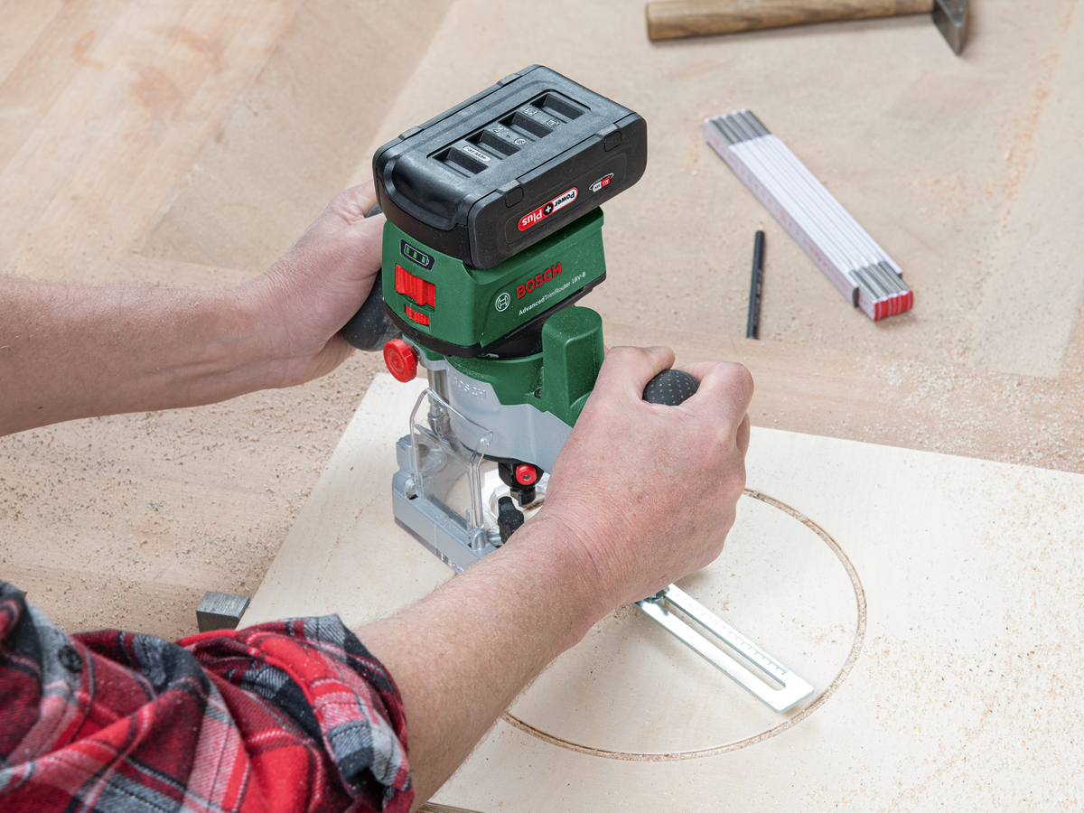 Fresadora BOSCH ADVANCETRIMROUTER 18V 8 - 2