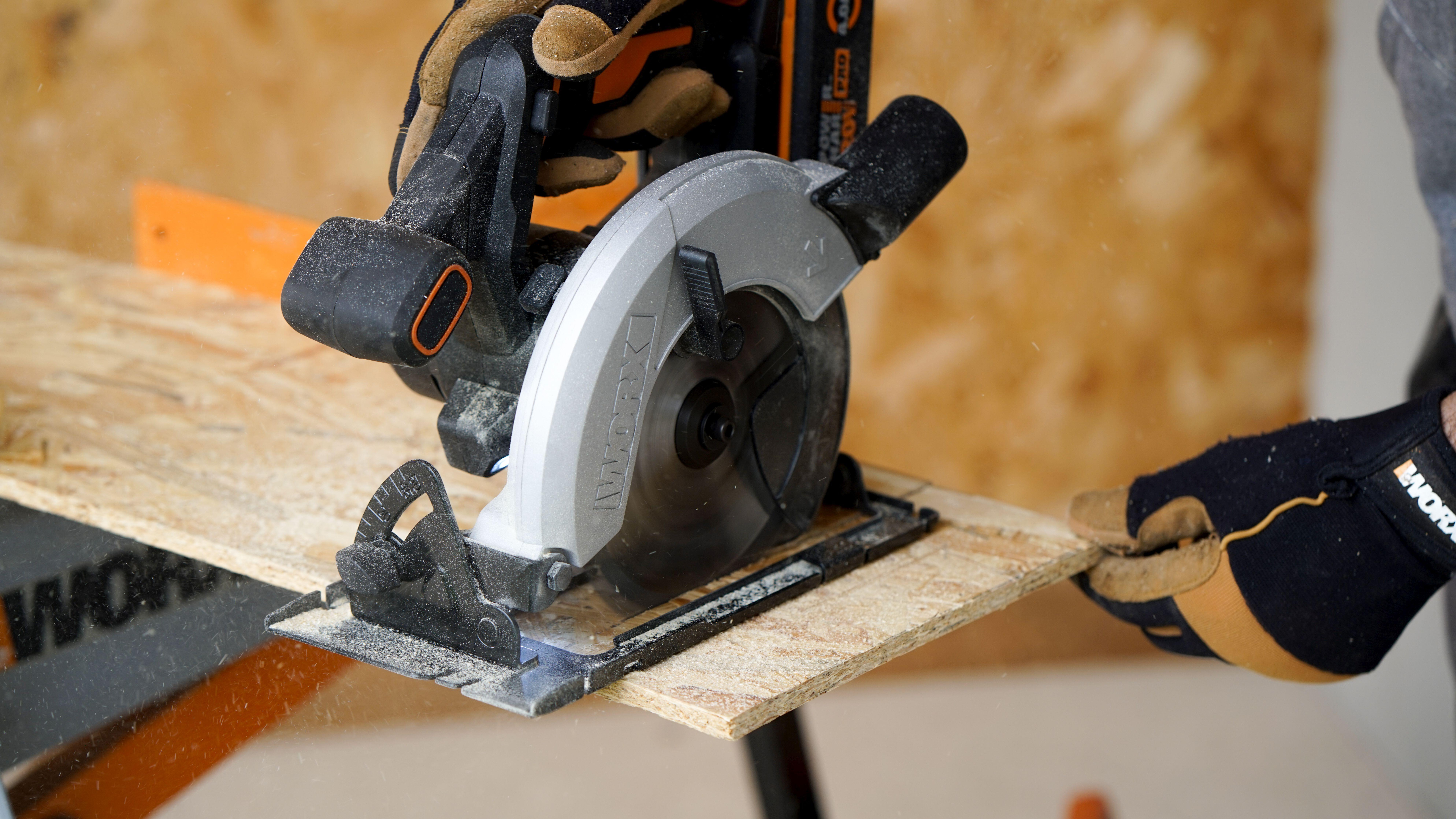 Sierra circular sin cable WORX - 7