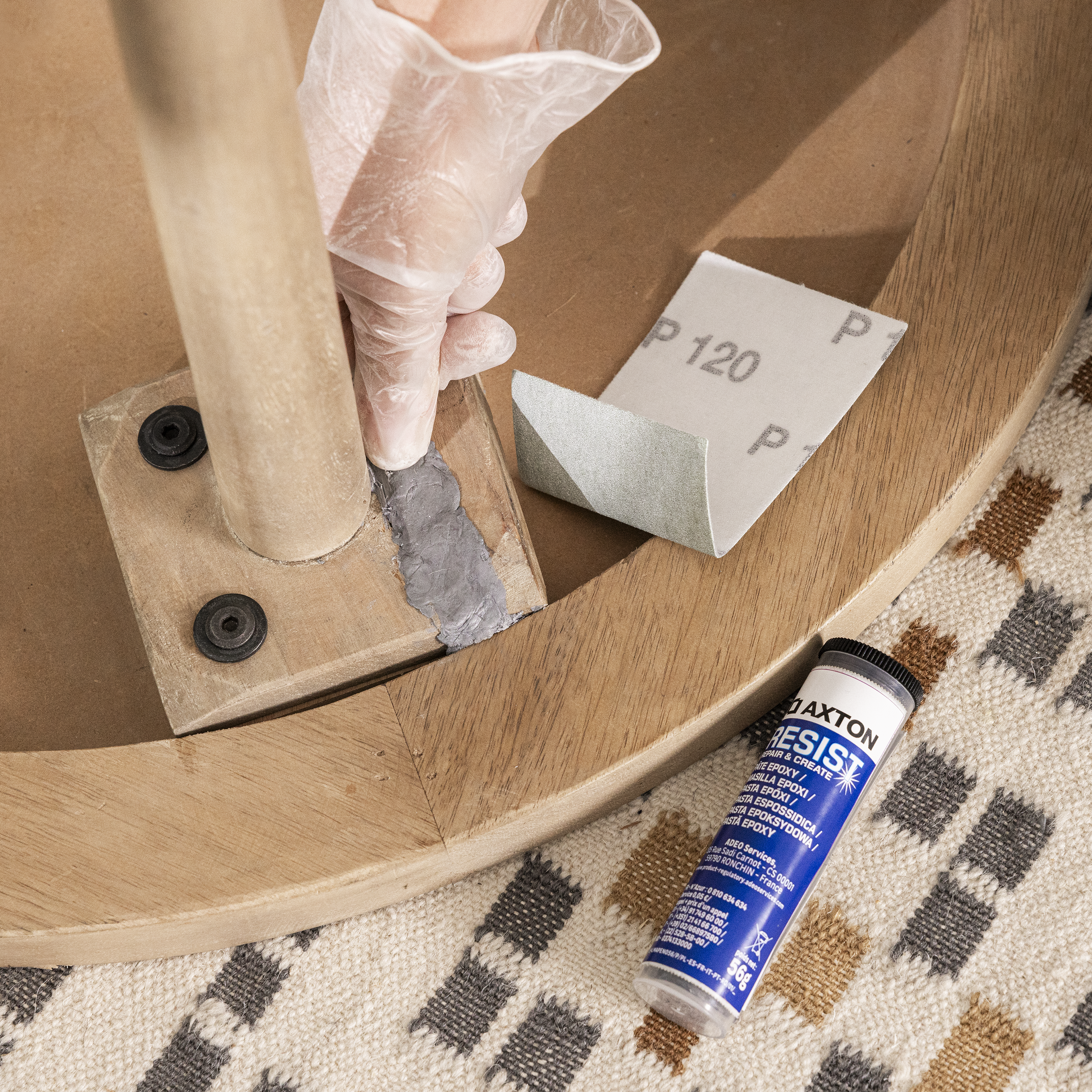 Adhesivo epoxi AXTON 56 gr transparente para madera, PVC, cuero, aplicación sin herramienta, bi componente para mezclar, resistente al agua. Para pegar y reparar un material roto. - 4