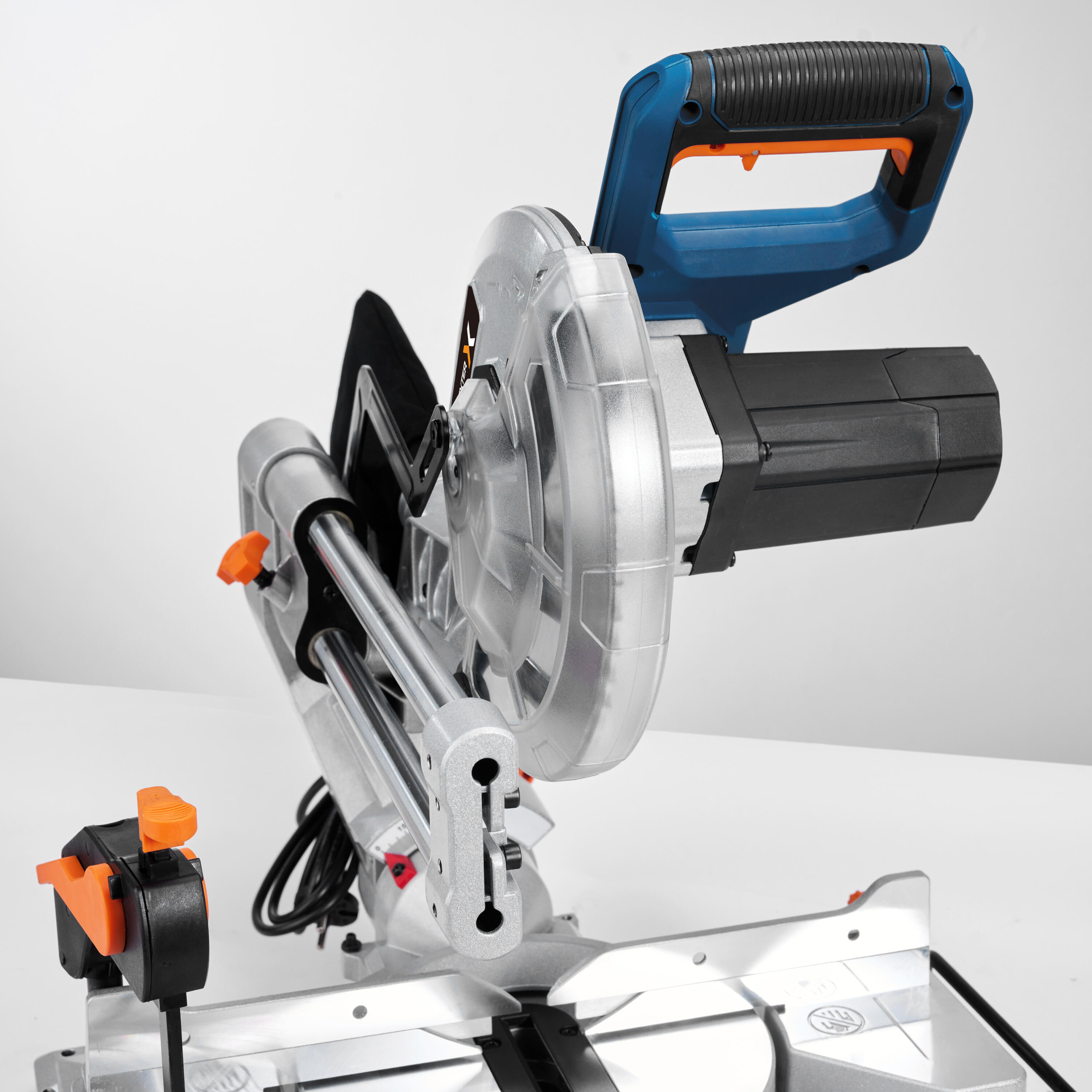Serra de esquadria 1700 W 216 mm Dexter - 17