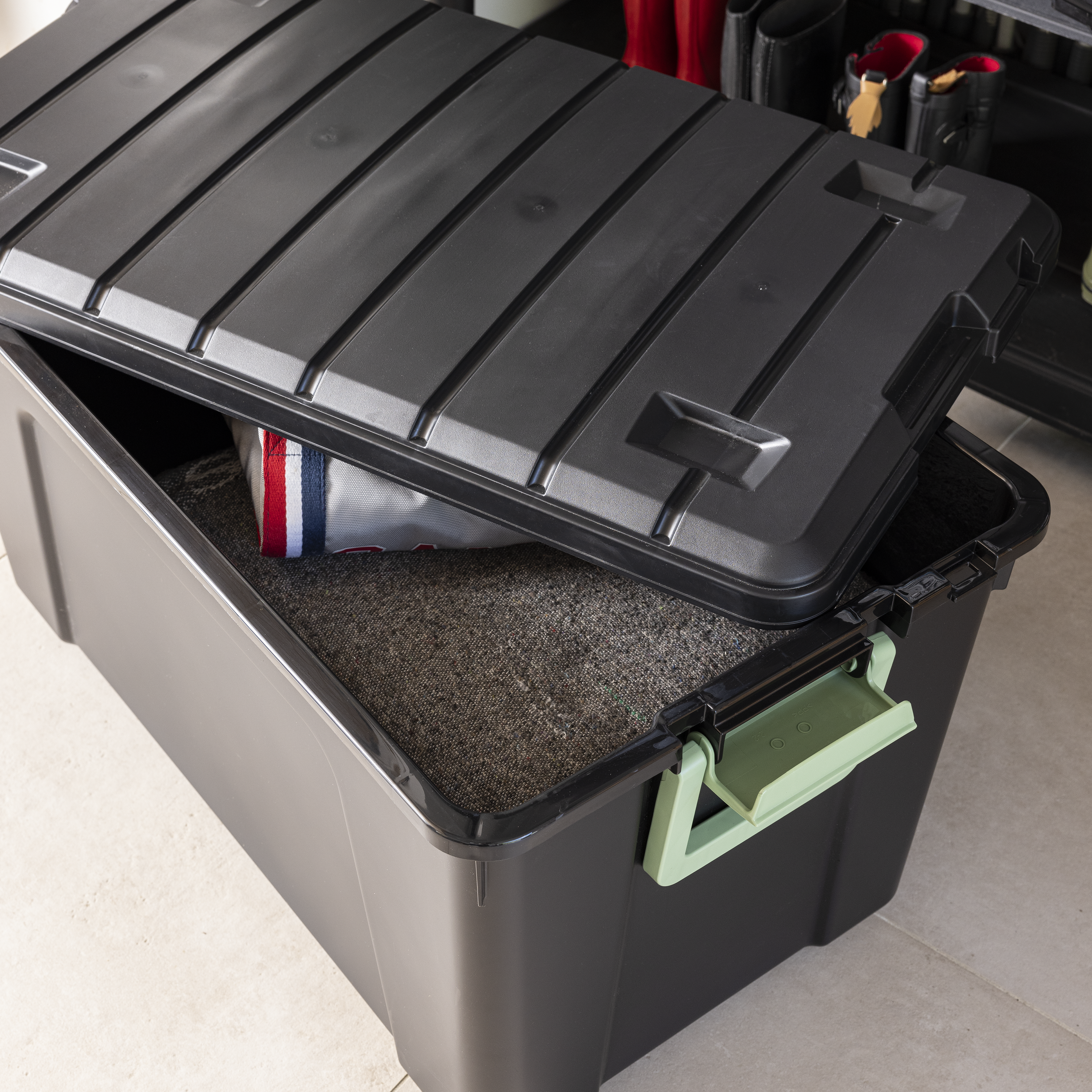 Caixa de arrumação com rodas PVC preto 75L 78x40x35 cm Spaceo - 4