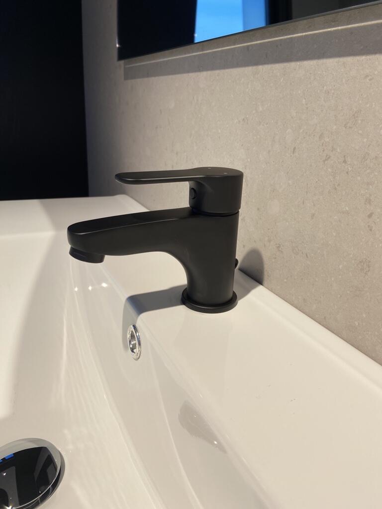 Grifo de lavabo HUMMO monomando negro mate. Antical. Latón. - 9