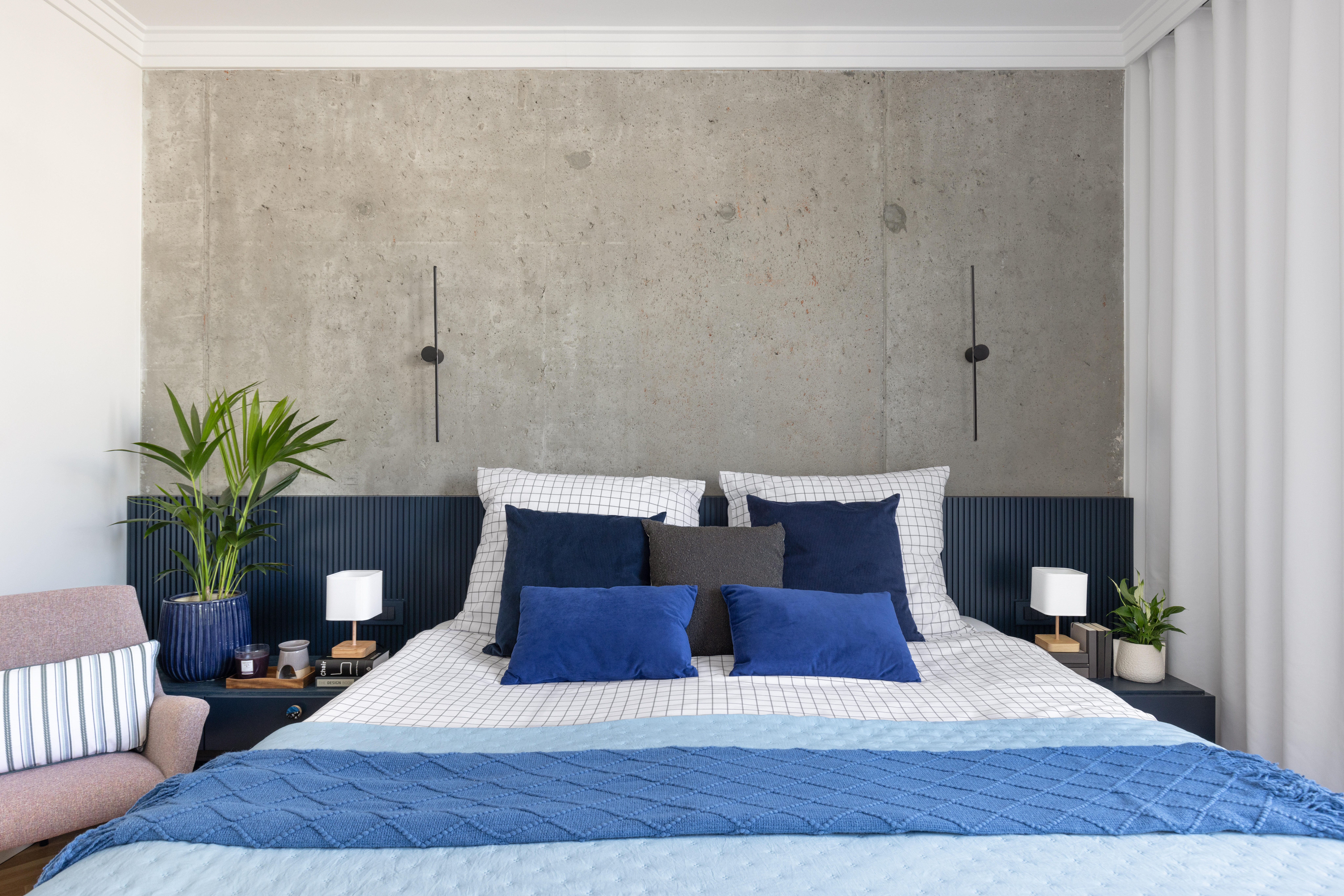 Poduszka welurowa Dubbo granatowa 50 x 30 cm Inspire - 10