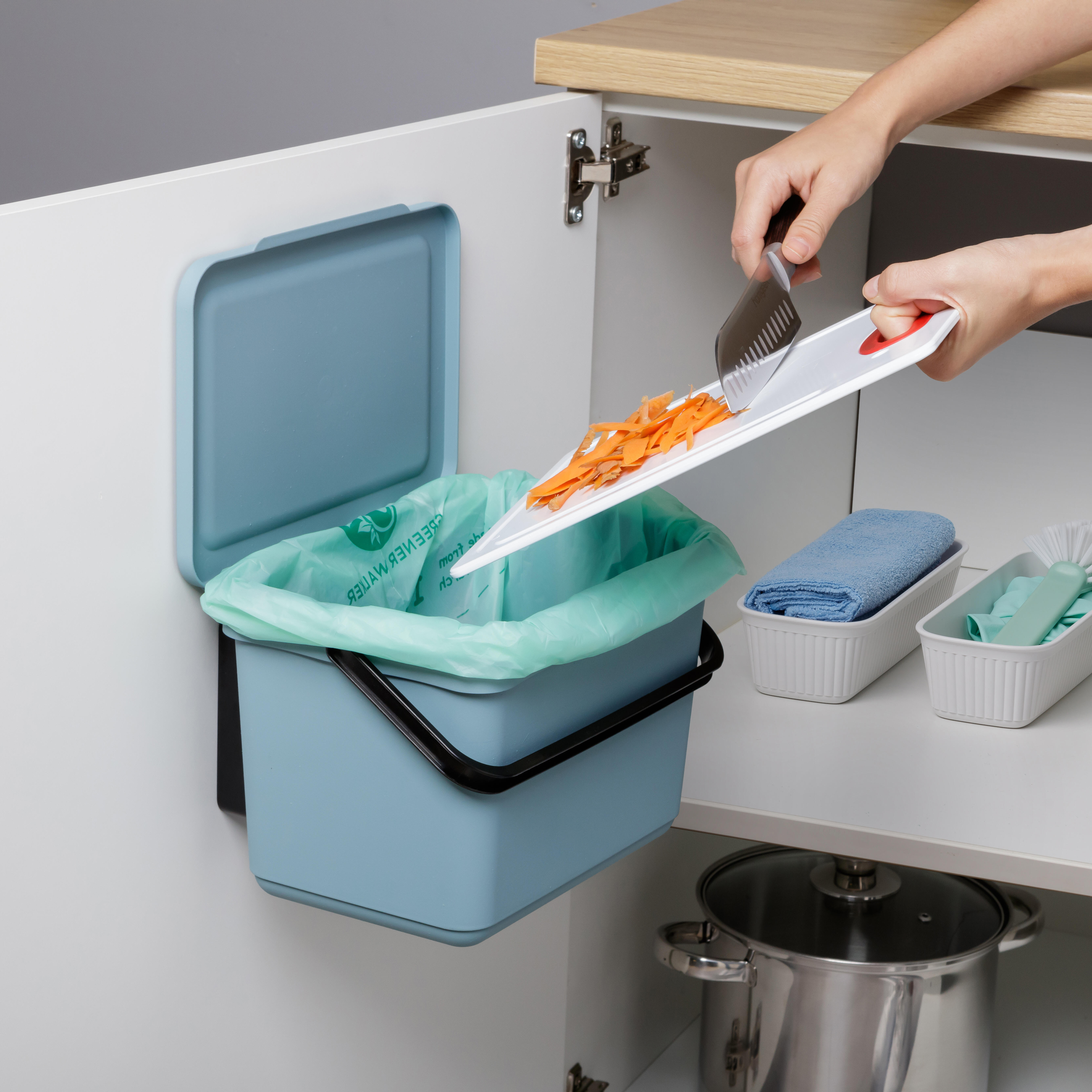 Cubo de basura organizo manual TATAY para 6 litros BLUE MIST SOPORTE - 2