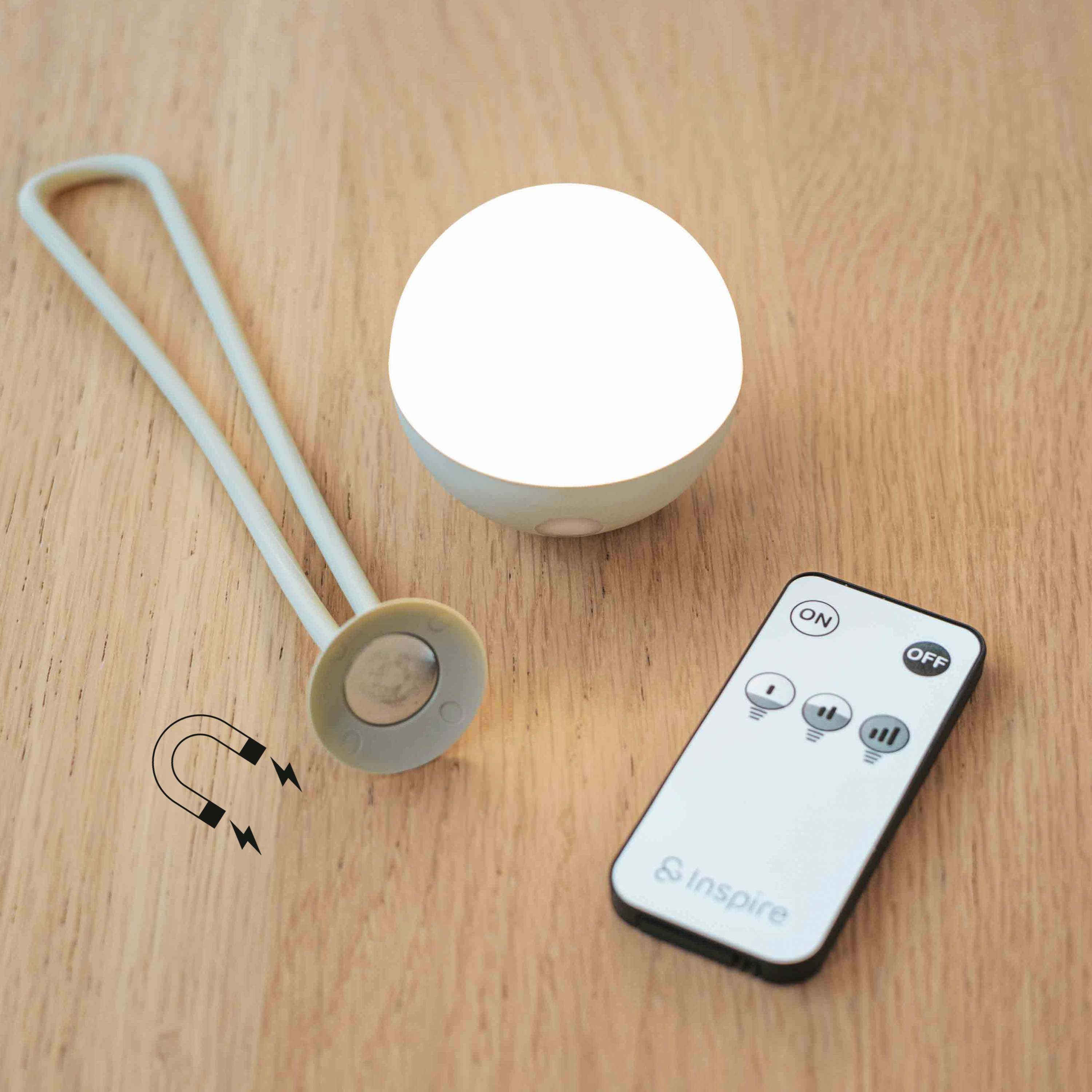 Lot 2 boules Led charge USB, à suspendre, intensité variable Mini Caspe INSPIRE - 12