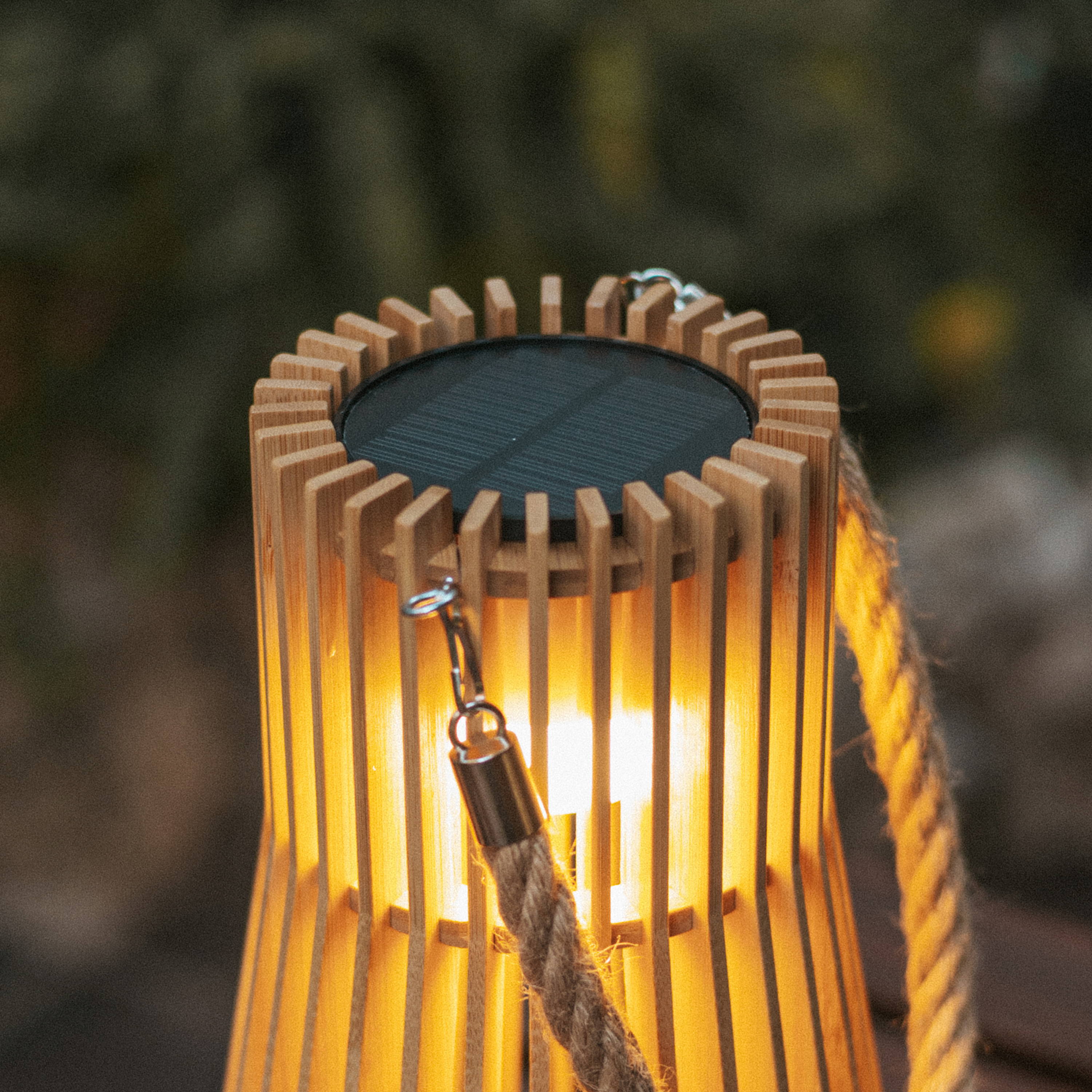 Lámpara de mesa solar sin cables de bambú exterior marrón luz LED intensidad regulable INSPIRE Okinawa 29 IP54 y 6hrs autonomía - 10