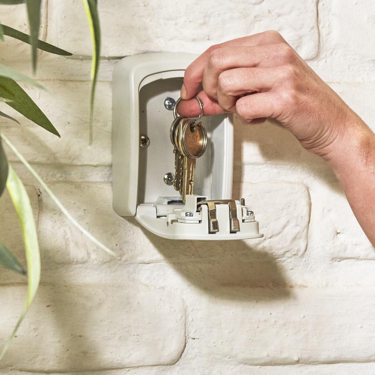 Boîte à clé sécurisée à fixer H.11,8 x l.8,3 x P.3,4 cm - MASTER LOCK 5401EURDCRM  - 4
