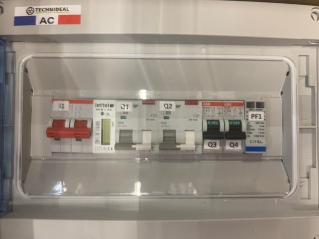 Coffret de protection AC 2L 8kW compteur de production - TECHNIDEAL