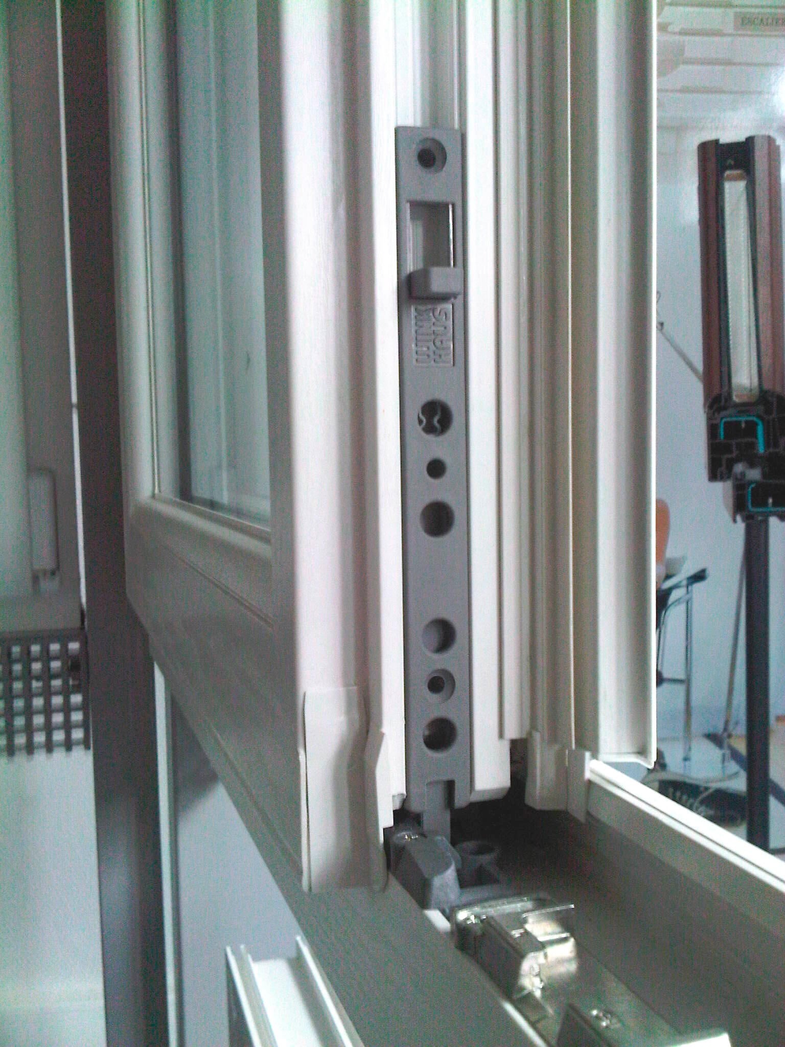 Gache de blocage semi-fixe - SOPROFEN - 3