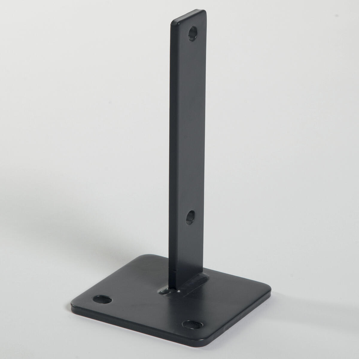 Support fixation sol pour poteau graphi - 2