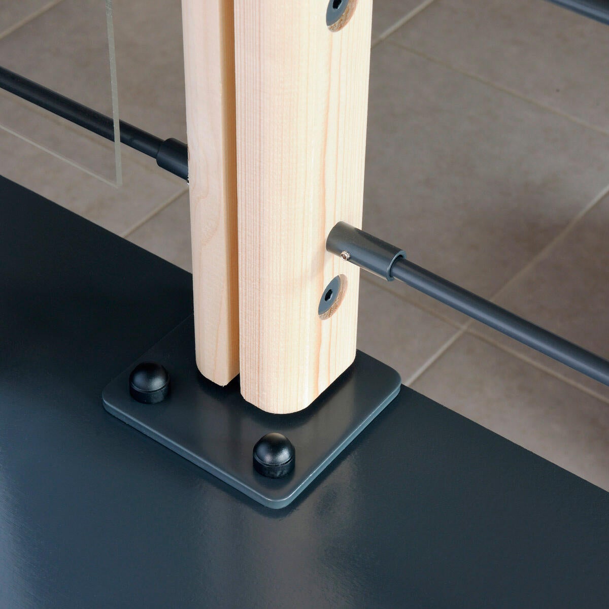 Support fixation sol pour poteau graphi - 3