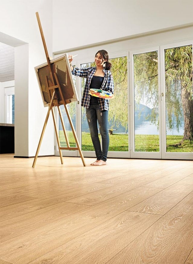 Sol stratifié chêne Zermatt MOD 013 AC4 Ep. 8 mm L. 138 x l. 19,3 cm -SWISS KRONO