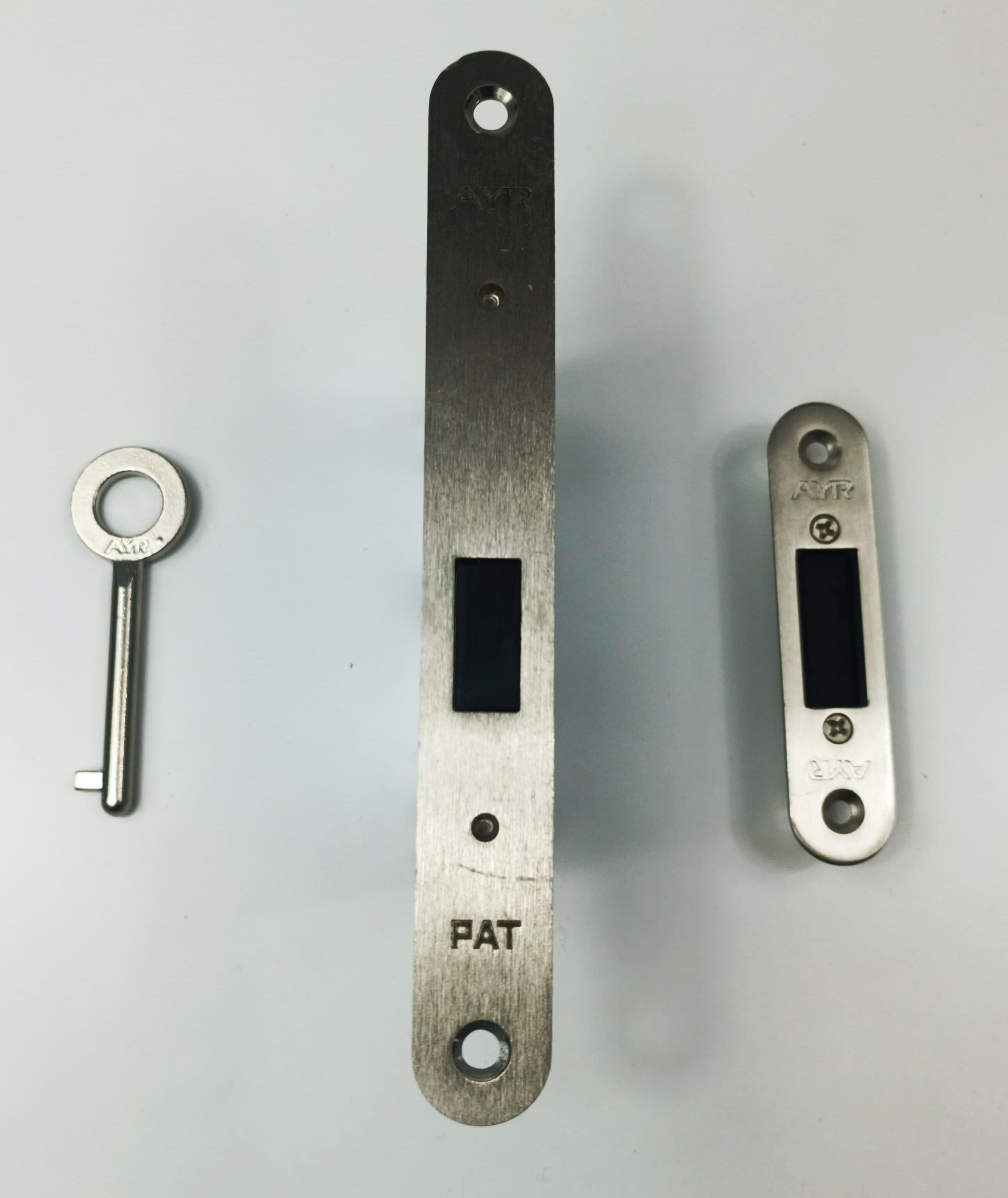 SERRURE MAGNÉTIQUE ET CLÉ INOX - 2