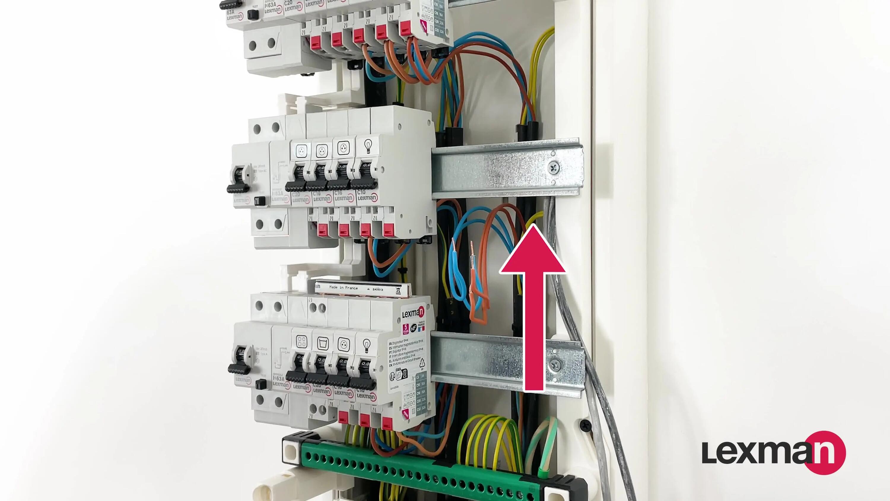 Disjoncteur Phase + neutre 16A LEXMAN - 7