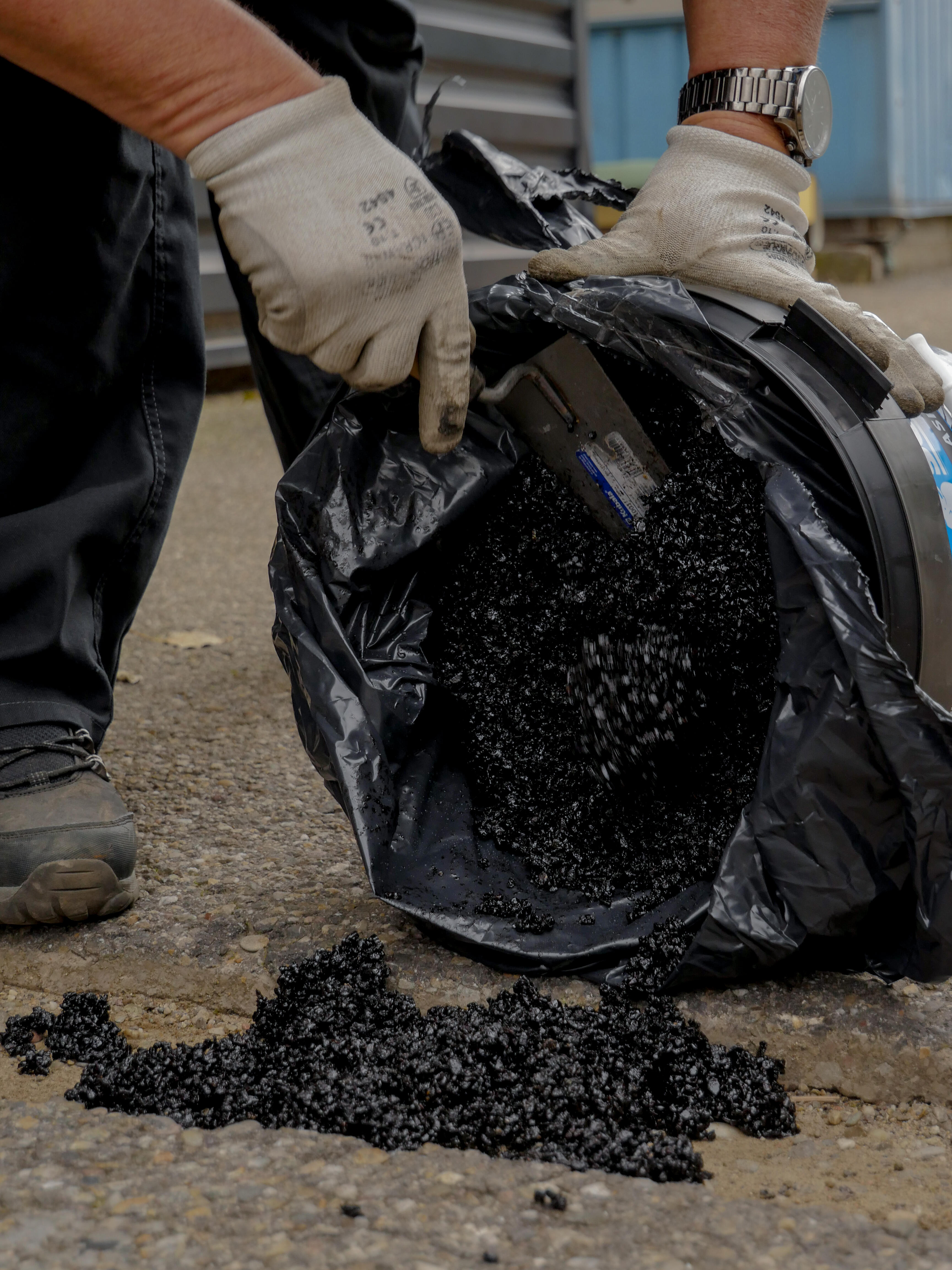 Enrobé bitumineux à froid noir 25kg - SOPREMA - 4