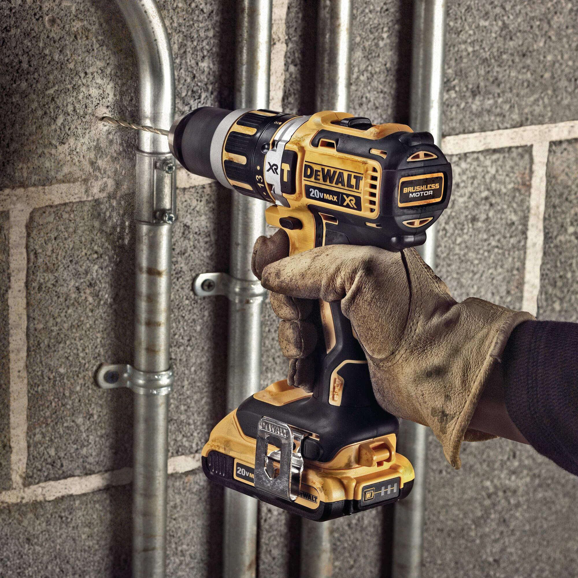 Perceuse visseuse à percussion sans fil XR 18V 4AH - DEWALT - 4