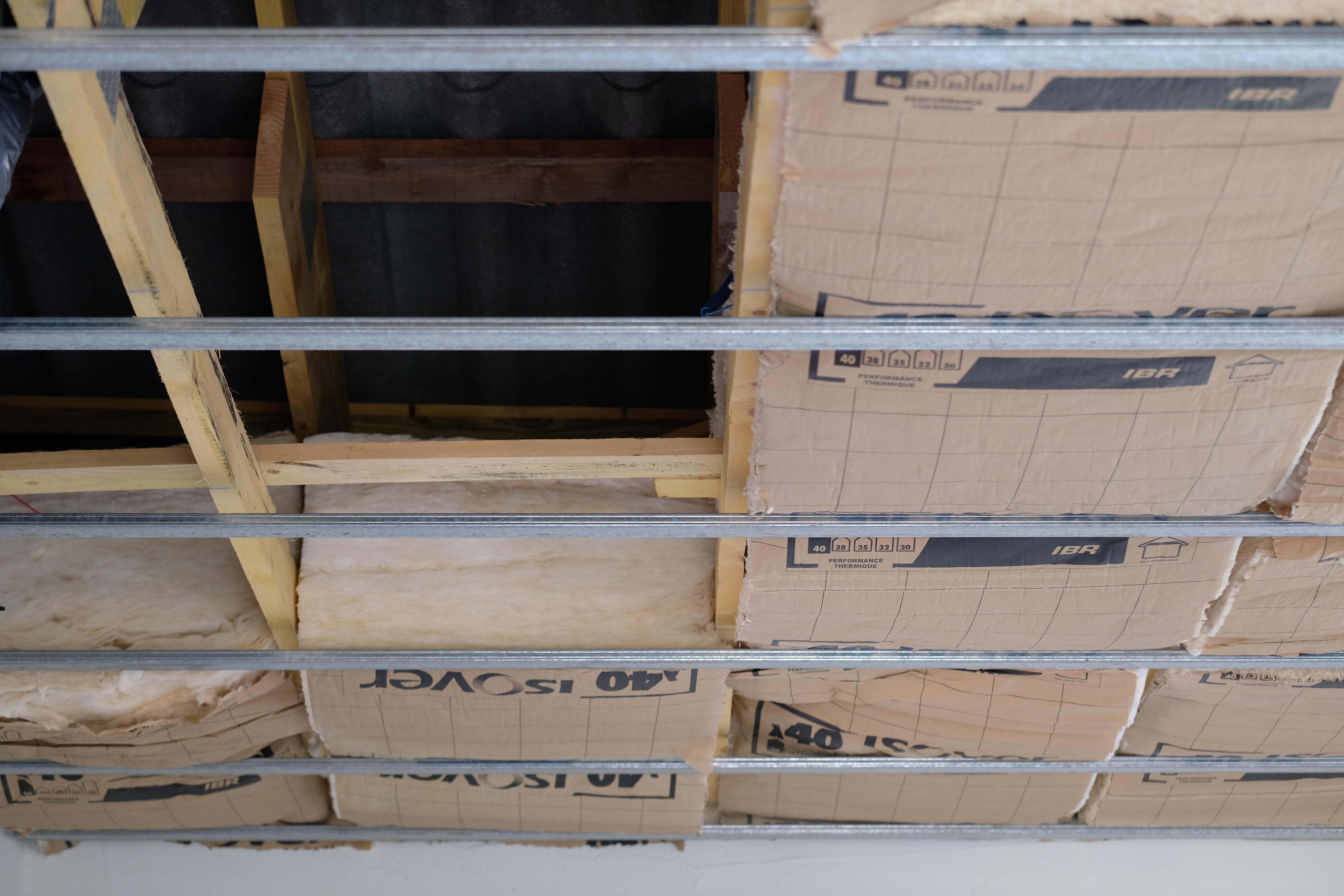Rouleau laine de verre Kraft TH40 R = 7,5 L.260 x l.120 cm Ep.300 mm - ISOVER - 2