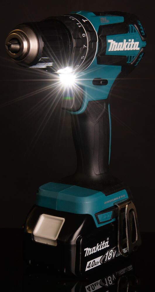 Perceuse visseuse à percussion sans fil 18V 5Ah - MAKITA - 4