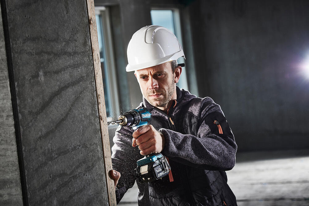 Perceuse visseuse à percussion sans fil 18V 5Ah - MAKITA - 3