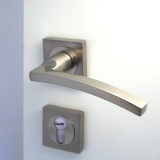 Πόμολο ροζέτα φιξ δεξί...