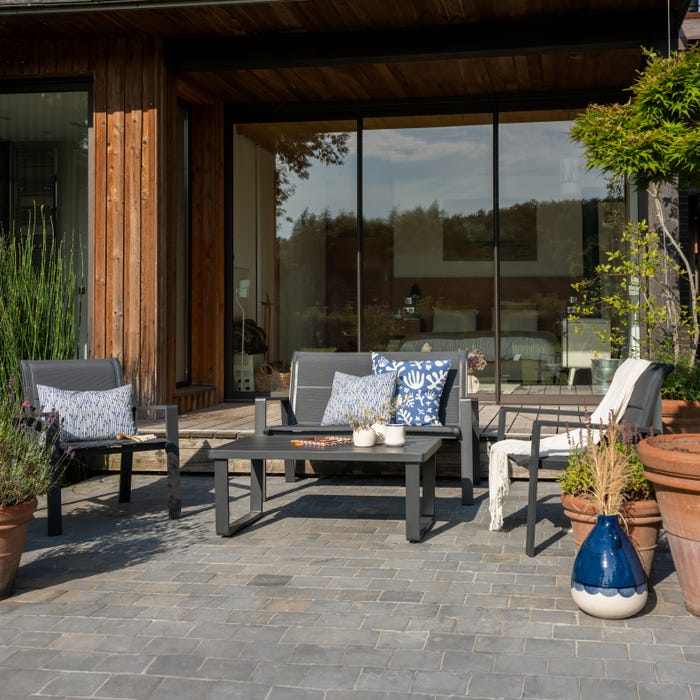 photo d'ambiance salon de jardin aramis naterial 