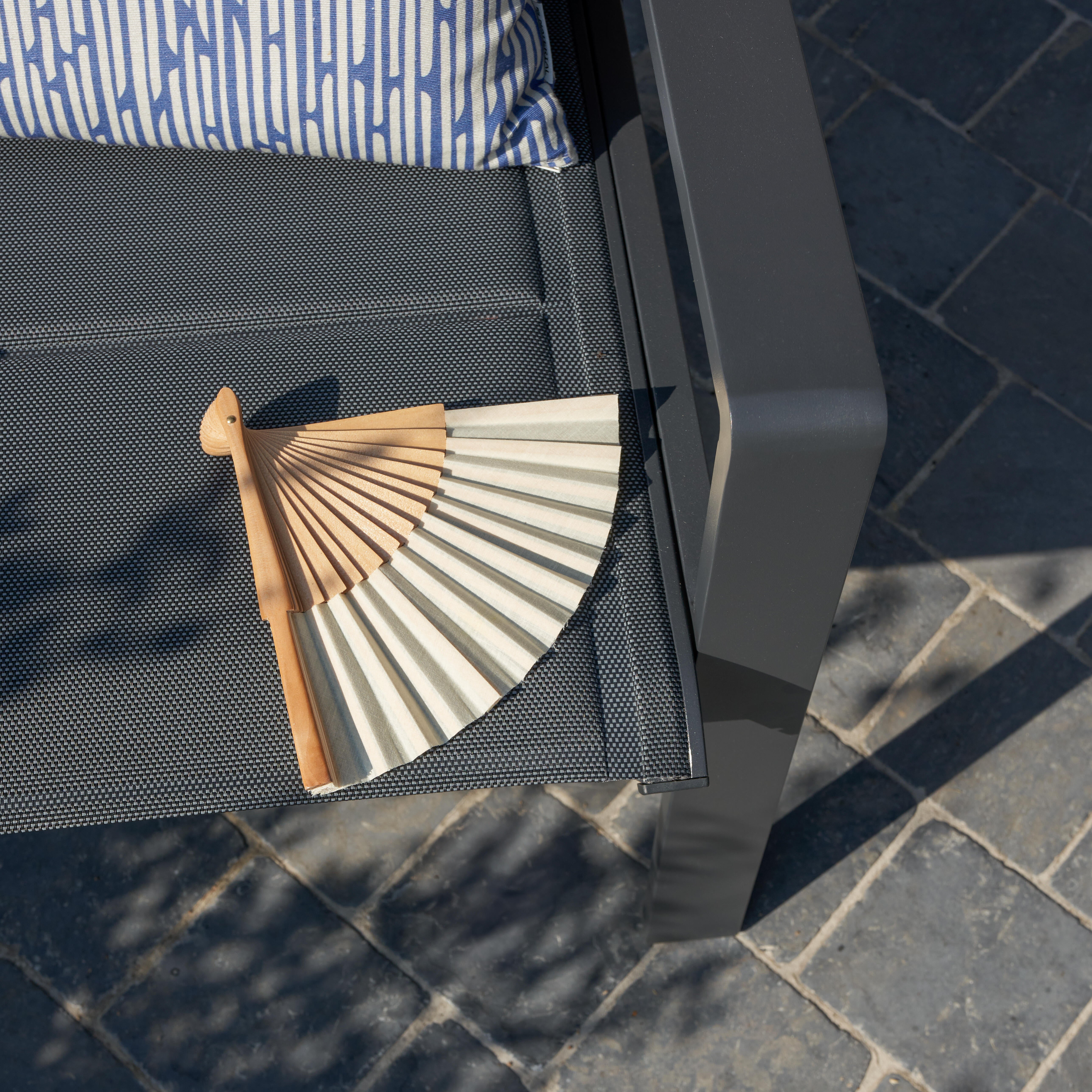 Conjunto relax em alumínio e textileno alchochado cinzento escuro Aramis - 6