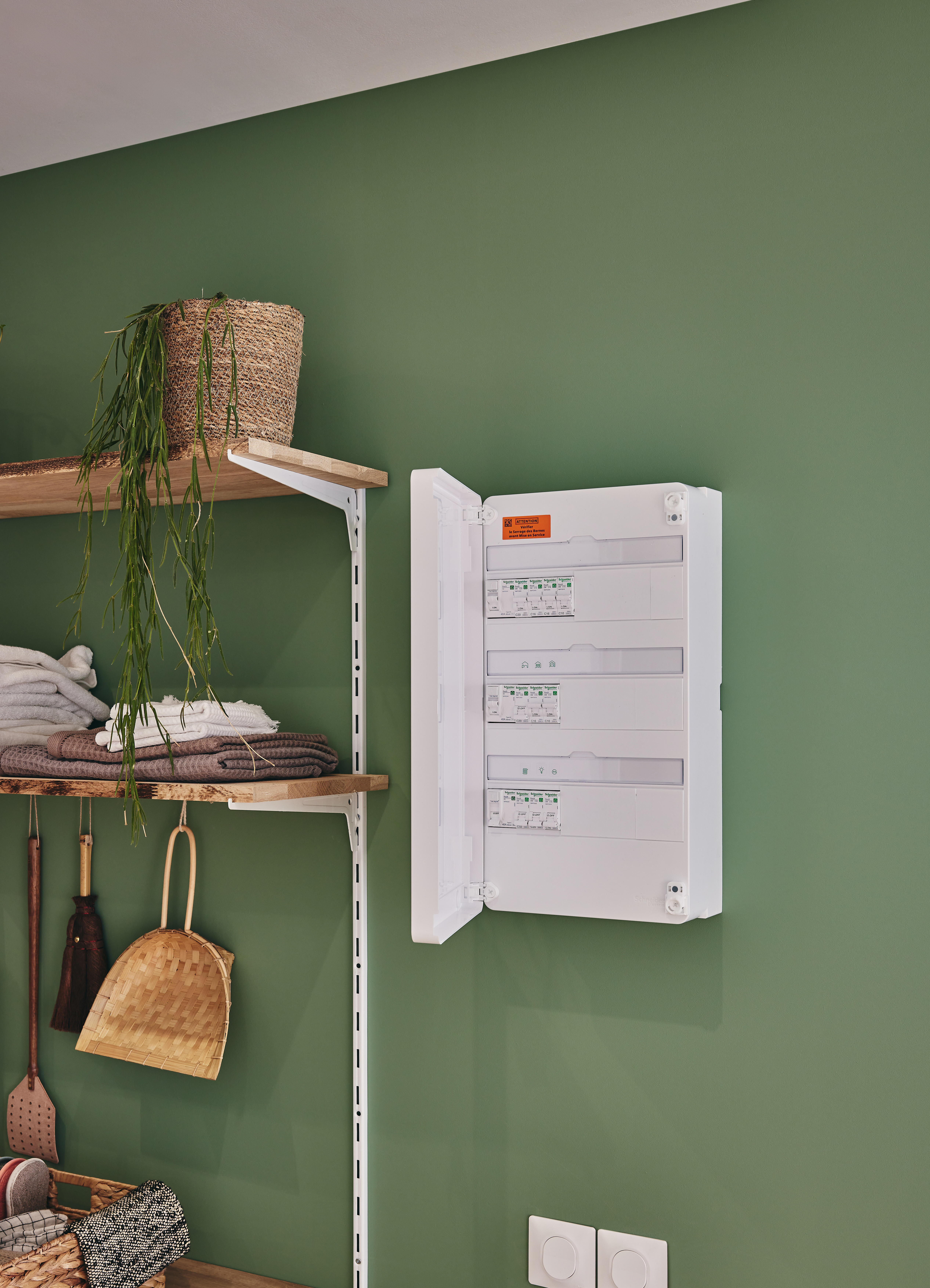 Tableau précâblé logement du T3 au T4 3 rangées Resi9 XP, SCHNEIDER ELECTRIC - 3