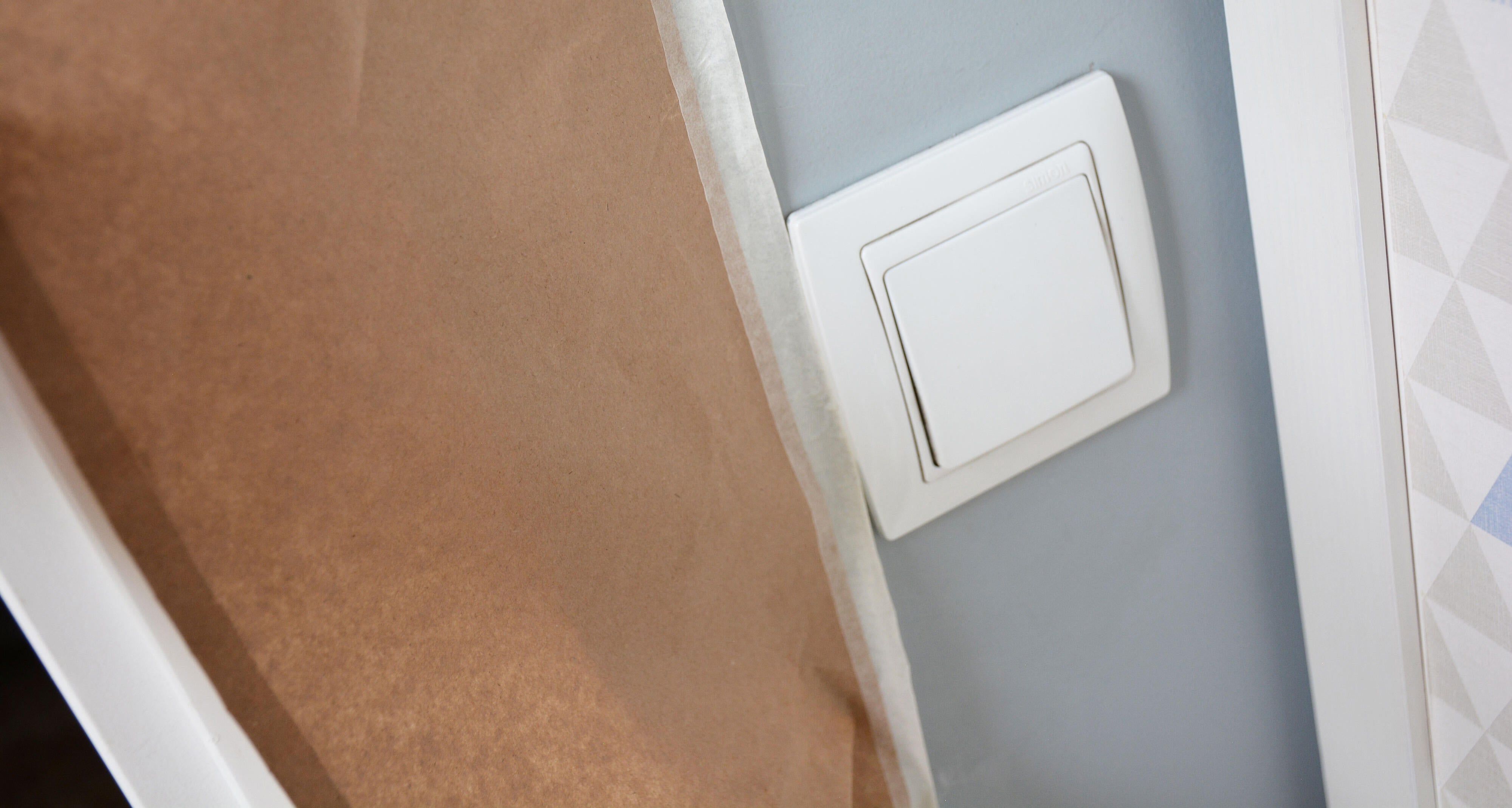 Papel protector con cinta  15 cm x 20 m - 2