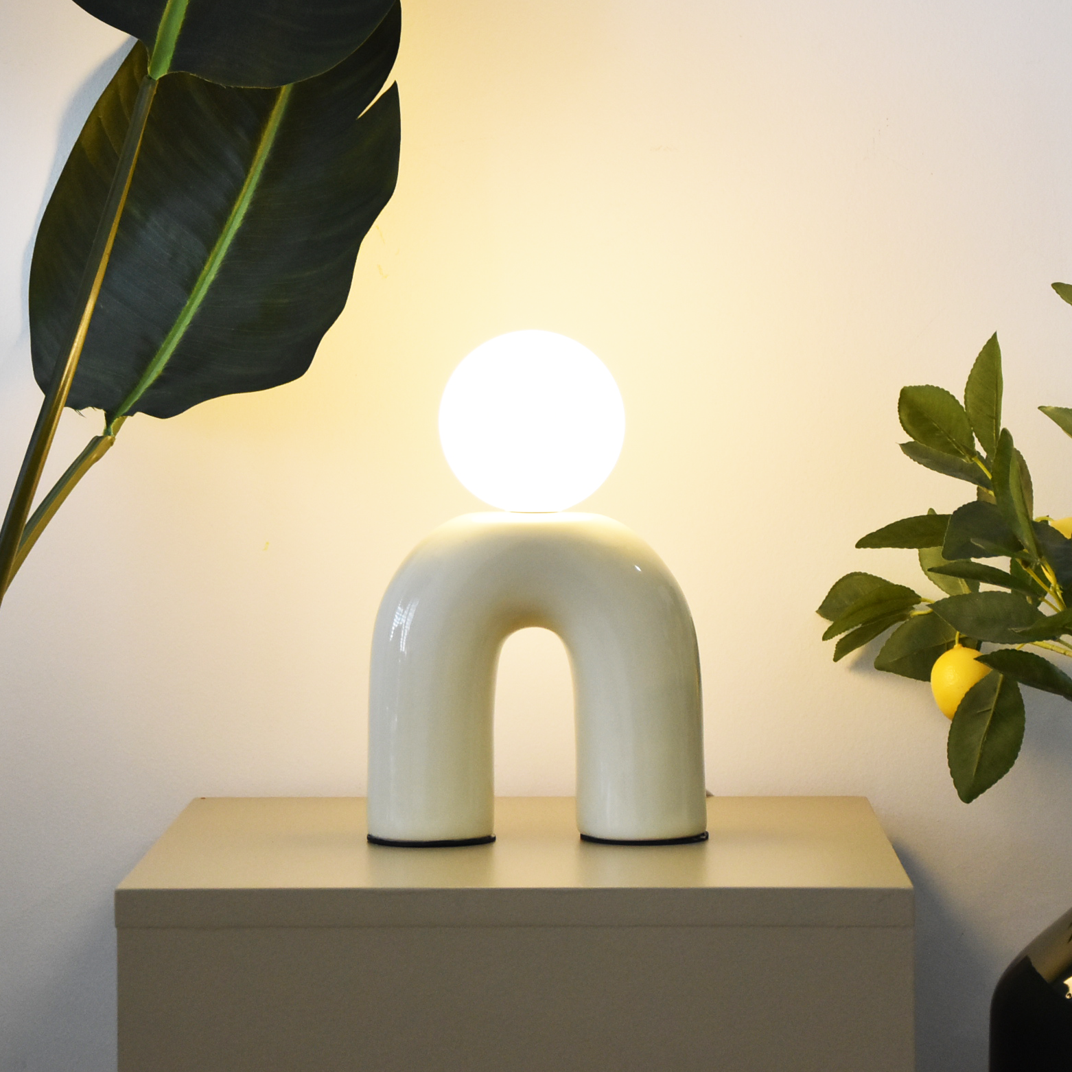 Lampe Pop u, céramique, vanille, H.31 cm, G9 - 2