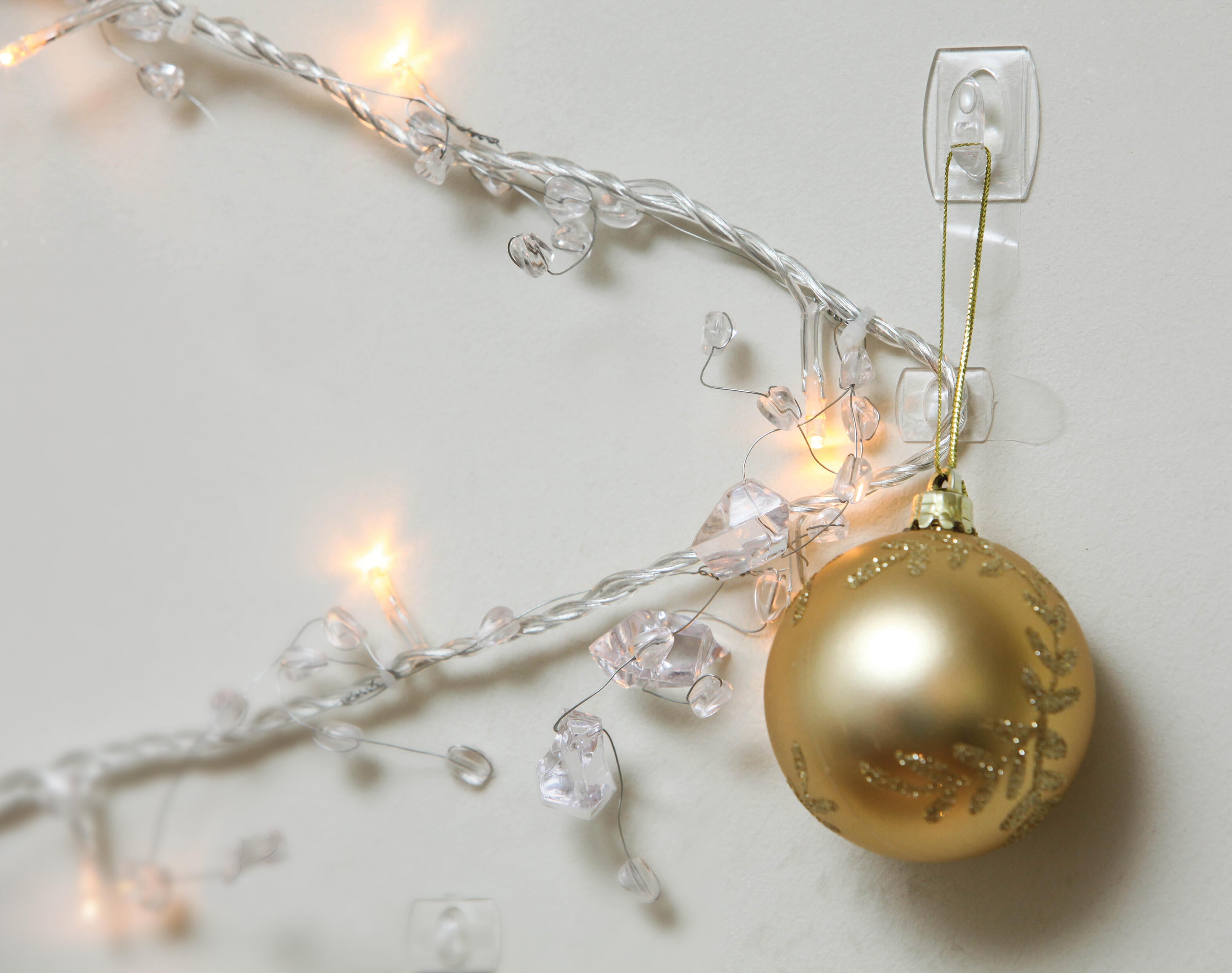 Gancio adesivo COMMAND ,trasparenti per decorazioni, 8 strisce, in polipropilene  trasparente H20 X L25 mm  portata max 0.23 Kg, 20 pezzi - 4