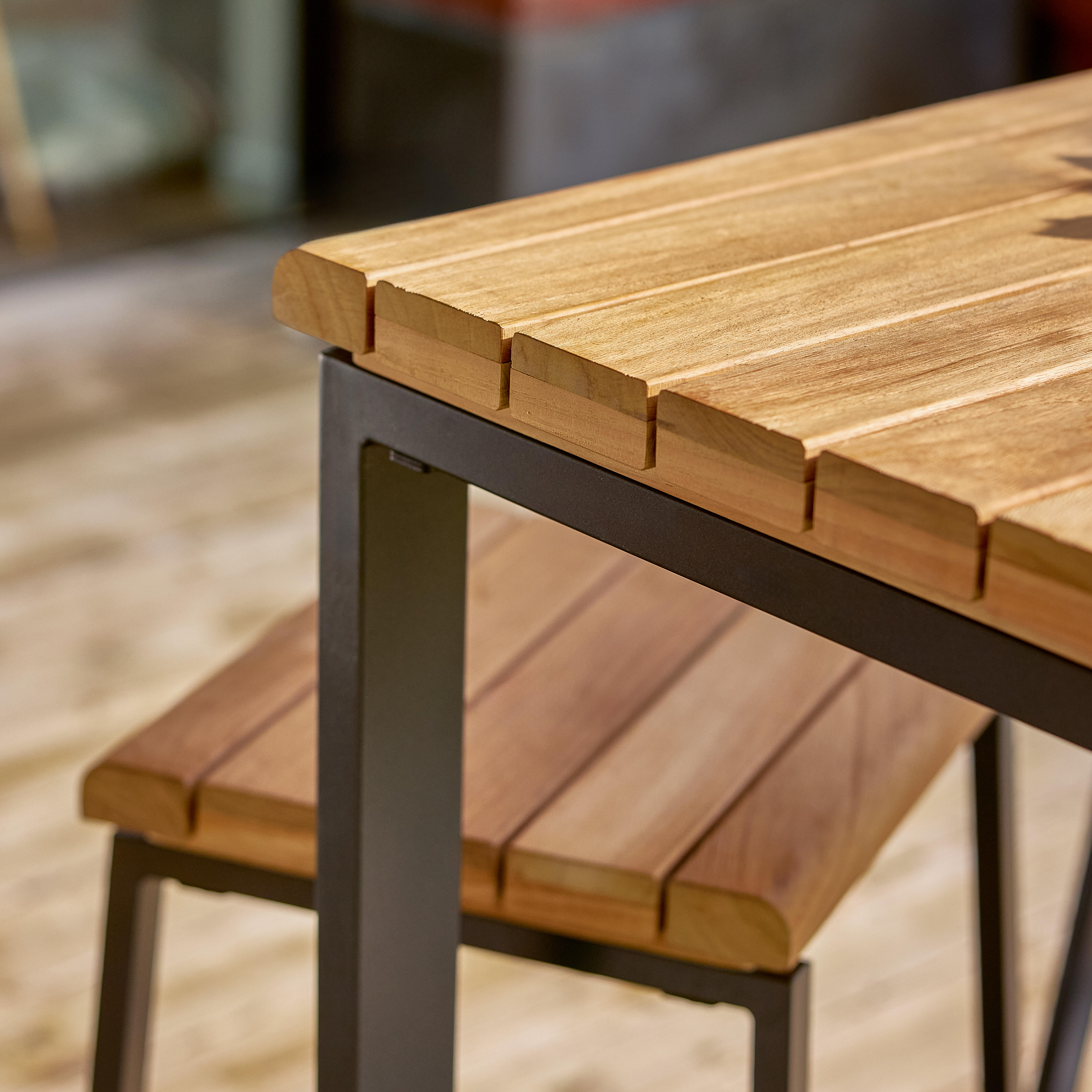 Sedia da giardino in alluminio antracite Sirokos NATERIAL, seduta in teak marrone - 17