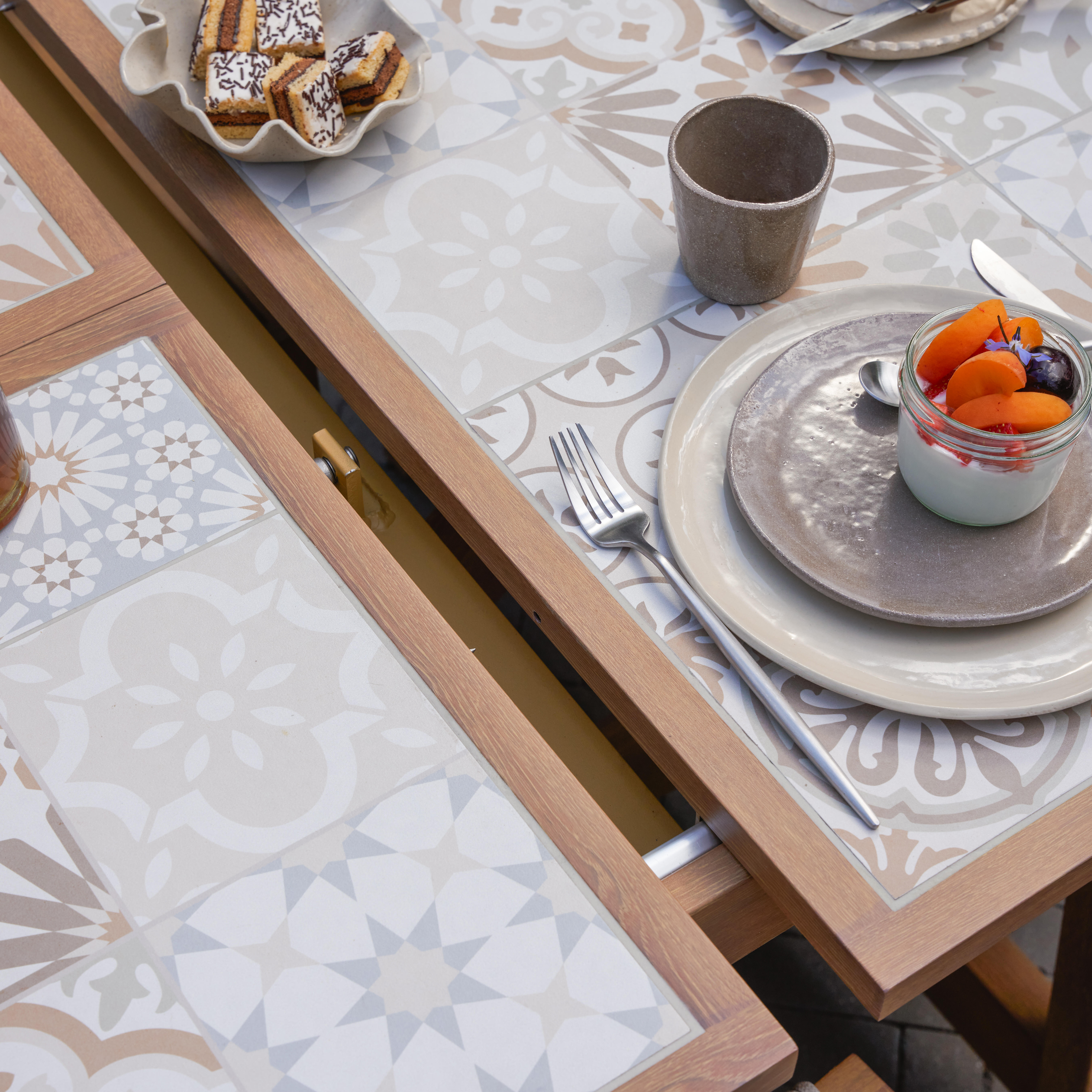 Tavolo da giardino allungabile Gaia NATERIAL in alluminio marrone con piano in ceramica per 6 persone 191.5/257x96cm - 19