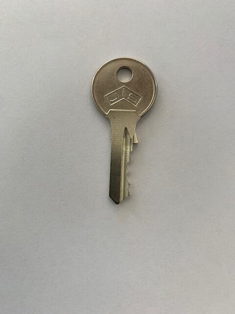 LLAVE CERRADURA PARA CONTADOR. COMPAÑÍA ELECTRICA  - 1