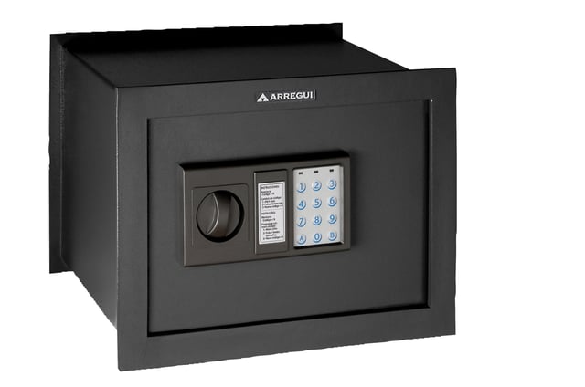 CAJA FUERTE ELECTRÓNICA DE APERTURA CON CÓDIGO DE EMPOTRAR DE TAMAÑO MEDIO 17L ARREGUI