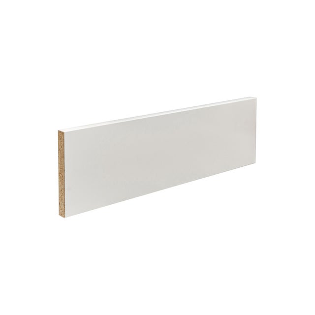 ZÓCALO PARA MUEBLE DE COCINA LANZAROTE BLANCO MATE PET 10/19MMX2,40M 1UD