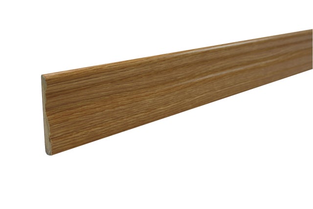 MOLDURA JAMBA MELAMINA ROBLE 2550 X 70 X 10 MM