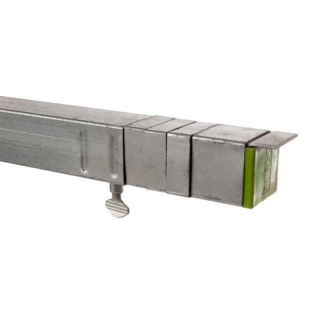 REGLE EXTENSIBLE ACERO GALVANIZADO CON PESTAÑA 2,5 A 4,9M