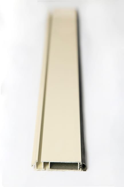 LAMA FINAL PARA PERSIANA ALUMINIO MARFIL. 2.5M - 1