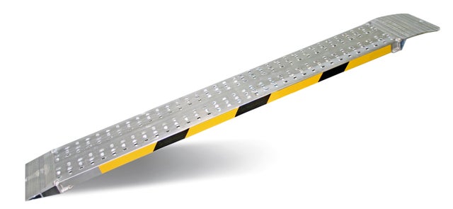 RAMPA DE ALUMINIO FIJA 200 X 2000 MM. SVELT