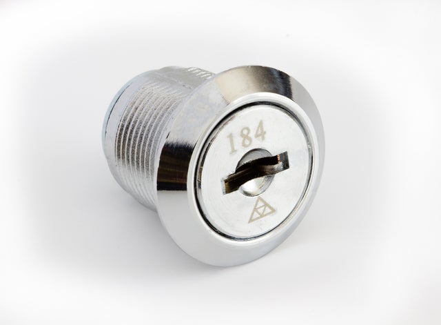 CERRADURA BUZON METALICA ACODADA NÍQUEL ARREGUI