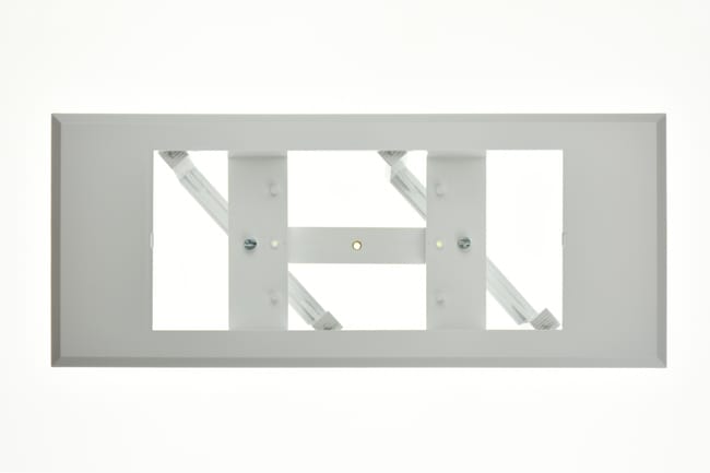 MARCO UNIVERSAL DE EMPOTRAR PARA LUMINARIA DE EMERGENCIA - 1