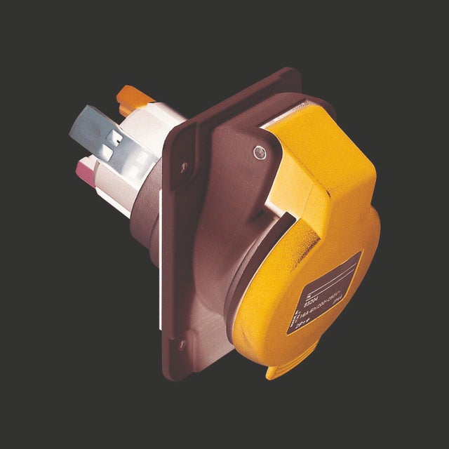 BASE EMPOTRAR DE CONEXIÓN RAPIDA 2P+T 32A IP44
