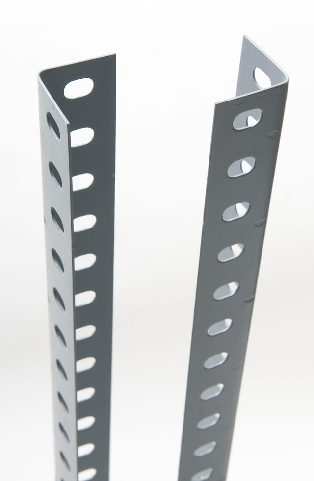 ANGULO RANURADO METAL GRIS 35 X 35 CM 3 METROS