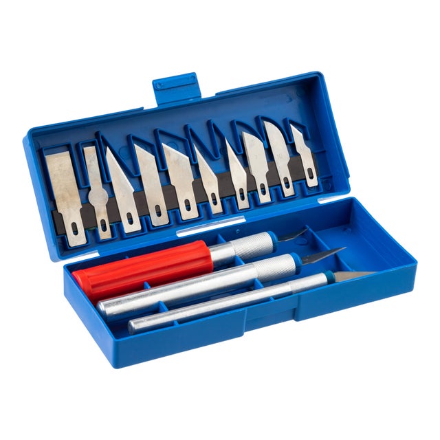 ESTUCHE 16 CUCHILLAS DE PRECISIÓN