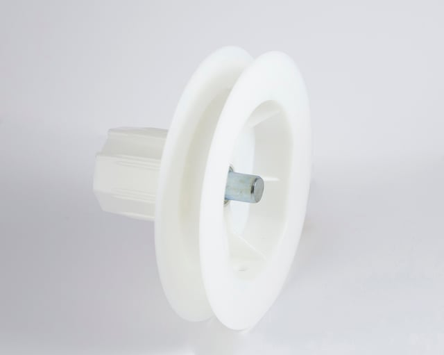 POLEA DE PVC COMPACTO 120 CON ESPIGA DE 12 EJE 40 MM Y CINTA 18 MM
