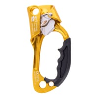 PUÑO DE ASCENSO - 2