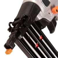 CLAVADORA NEUMÁTICA F18/50RN - 7